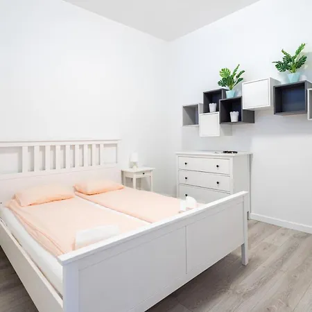 Apartmán Victus Functional With 2 Bedrooms In The Center By Renters