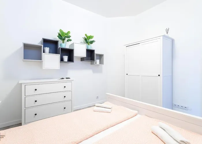 Victus Functional Apartments With 2 Bedrooms In The City Center By Noclegi Renters Appartement *
